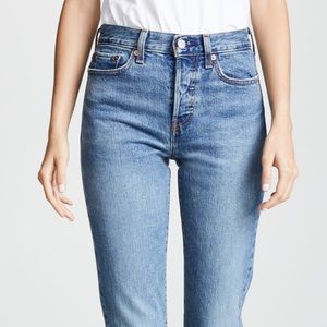 Levi wedgie light wash jeans
